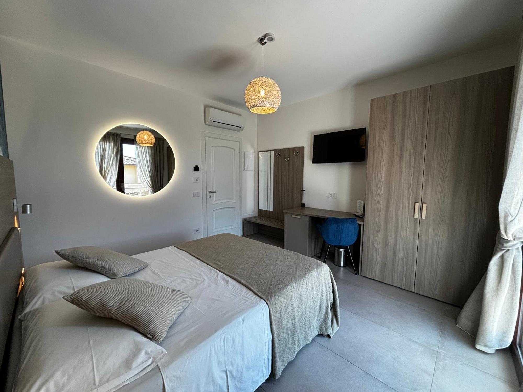 דסנזאנו דל גארדה Villa Elena מראה חיצוני תמונה