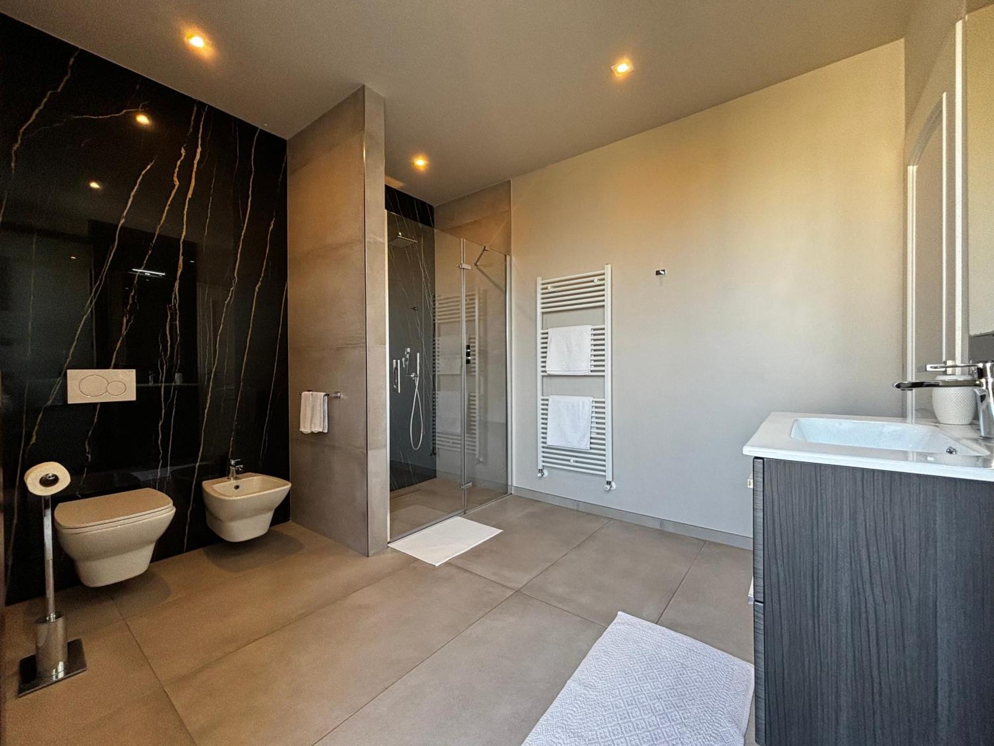 דסנזאנו דל גארדה Villa Elena מראה חיצוני תמונה